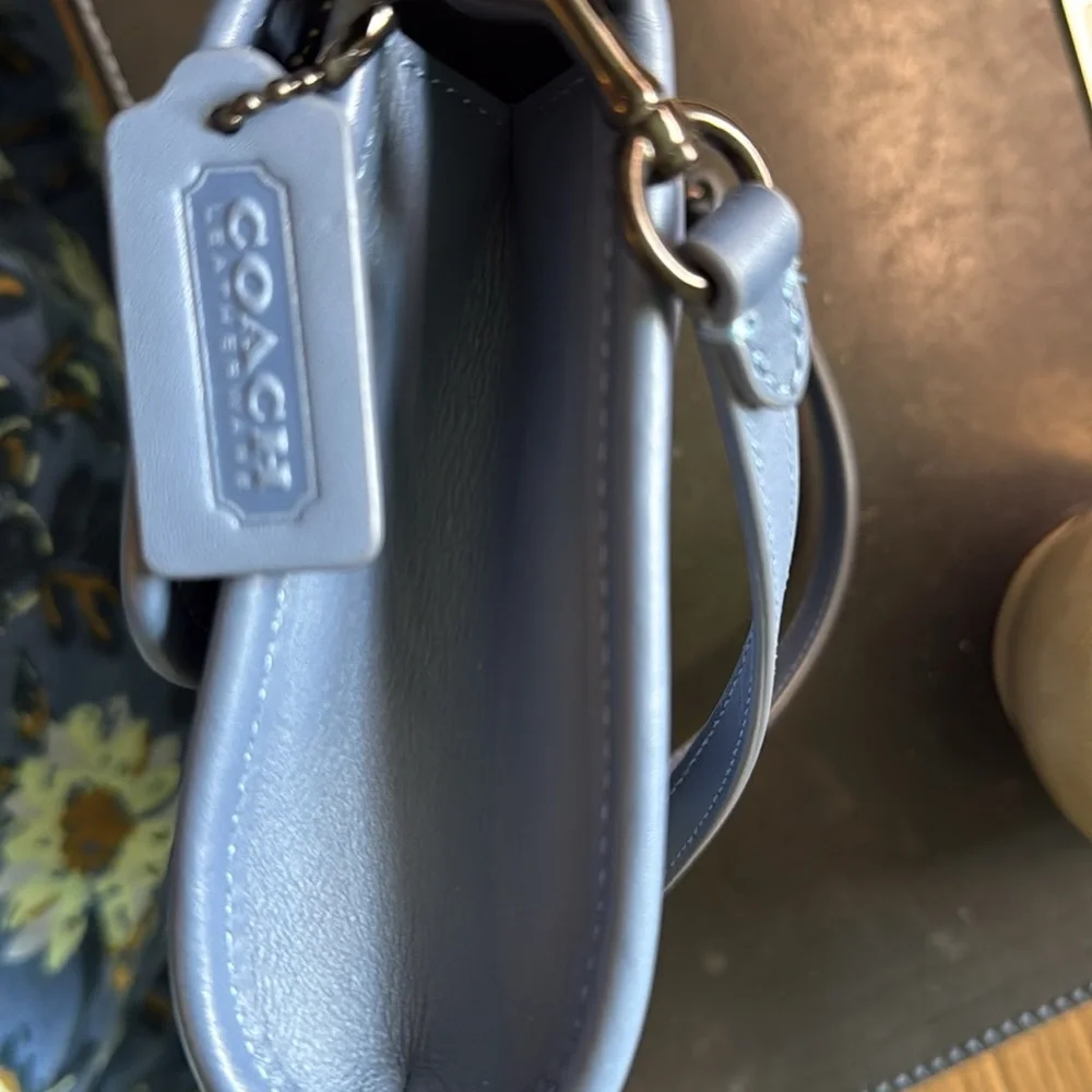 Coach Kip Turnlock crossbody - Picture 8 of 8